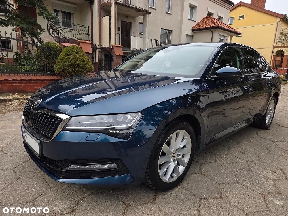 Skoda Superb 2.0 TDI SCR Sportline DSG - 2