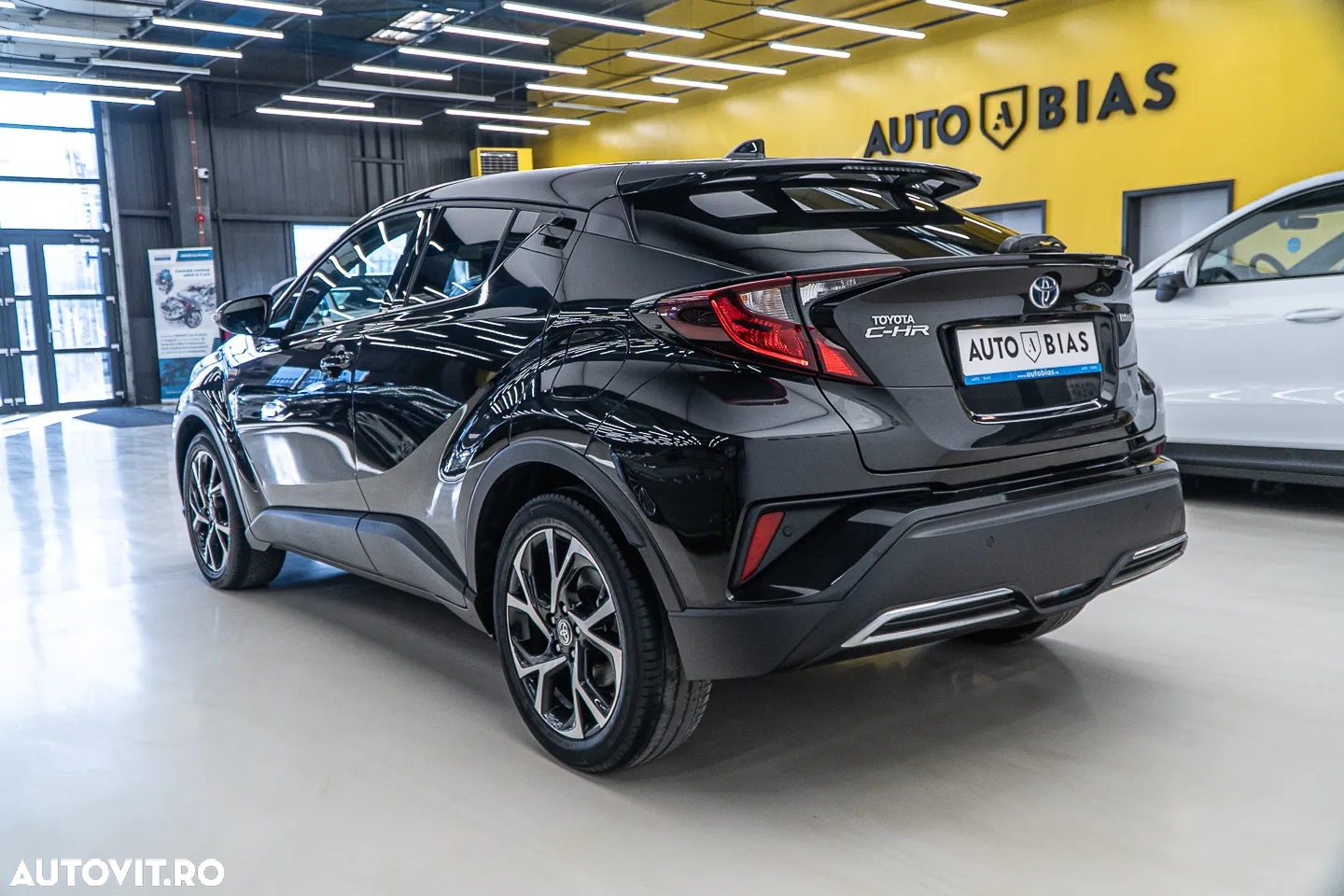 Toyota C-HR 2.0 HSD 184 CP 4x2 CVT Style - 5