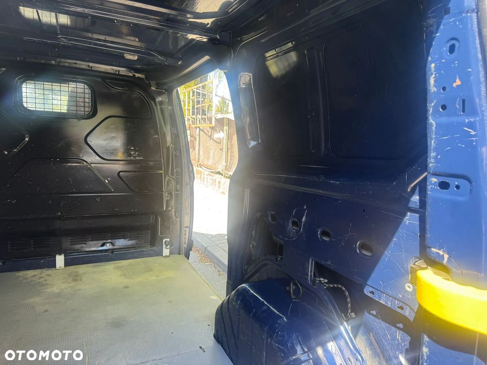 Ford TRANSIT CUSTOM - 13