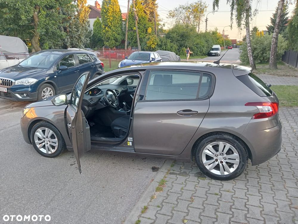 Peugeot 308 1.6 HDi Premium - 4