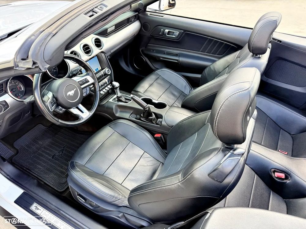 Ford Mustang 2.3i EcoBoost Aut. - 24