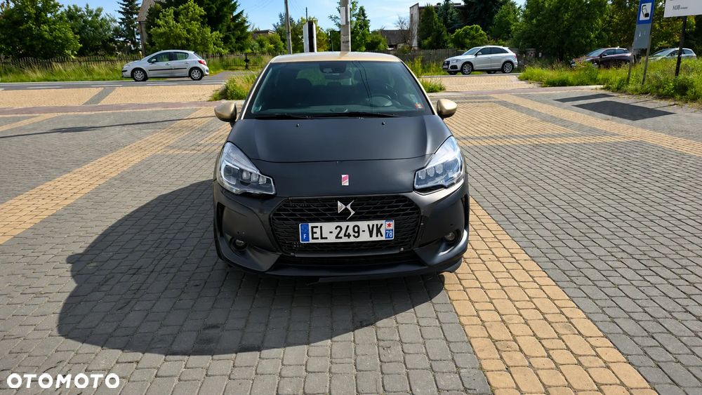 Citroën DS3 THP 208 Start & Stop PERFORMANCE - 2