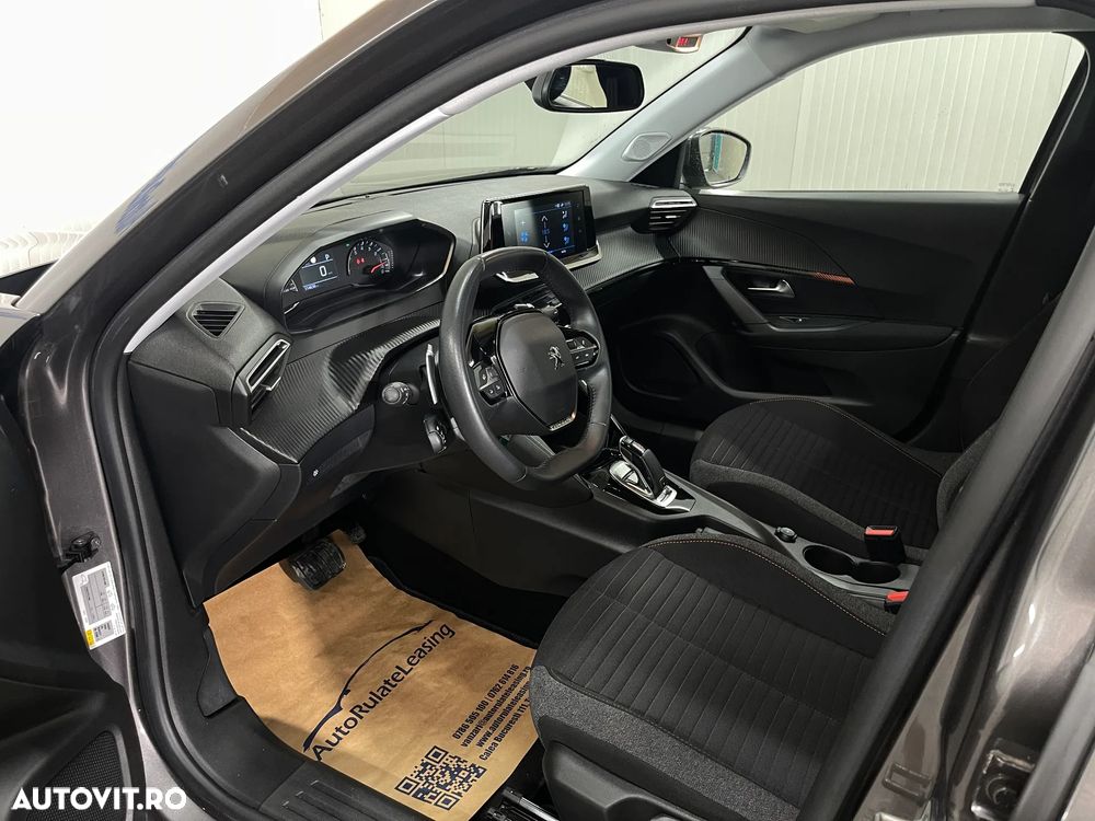 Peugeot 2008 PureTech 130 EAT8 Active - 6