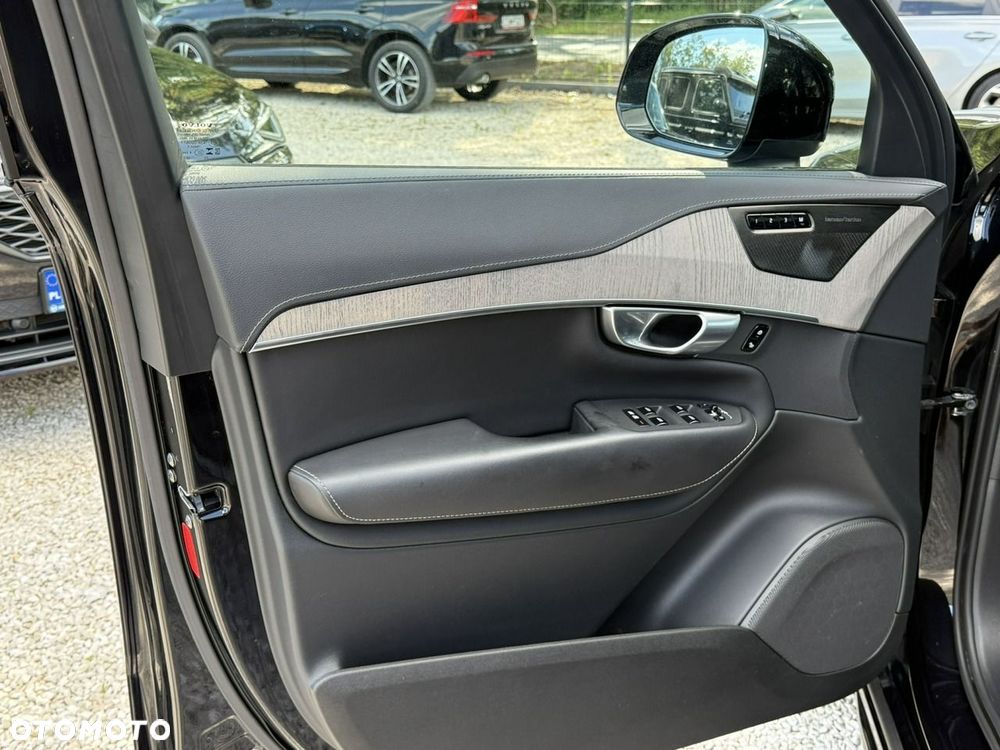 Volvo XC 90 - 13