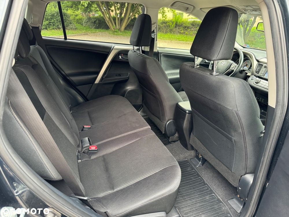 Toyota RAV4 - 11