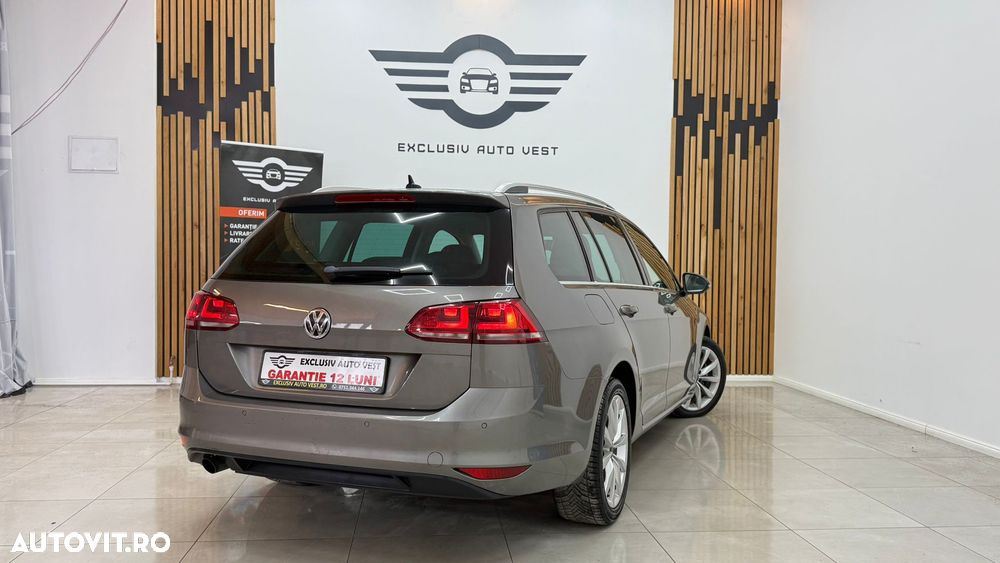 Volkswagen Golf - 5