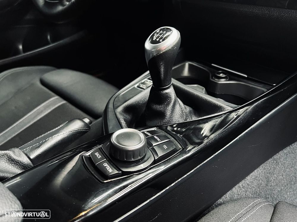 BMW 116 d Line Sport - 26