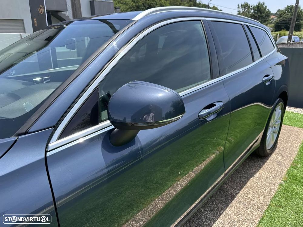 Volvo V60 2.0 D3 Momentum Plus - 17