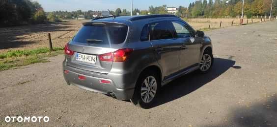Mitsubishi ASX - 4