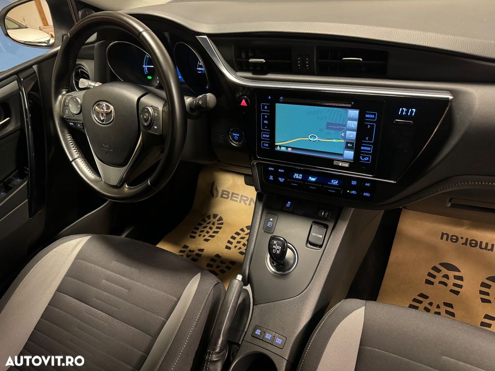 Toyota Auris 1.8 VVT-i Hybrid Automatik Touring Sports Team Deutschland - 25