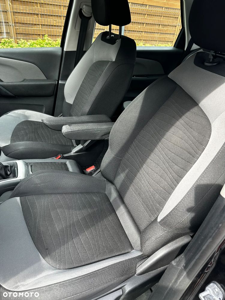 Citroën C4 Picasso 1.6 e-HDi Intensive - 23