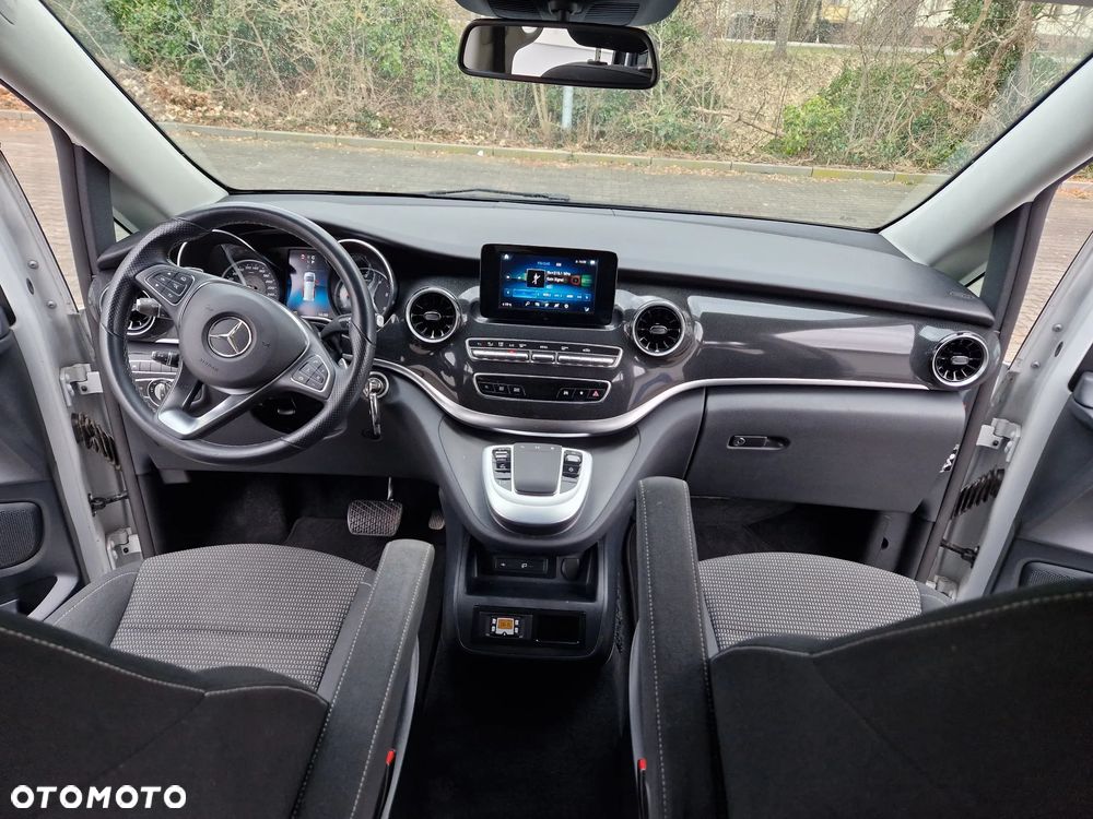 Mercedes-Benz Klasa V 220 d lang 9G-TRONIC - 18