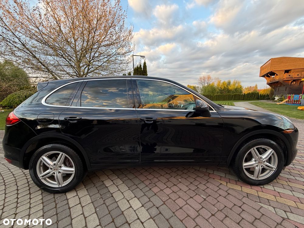 Porsche Cayenne - 2