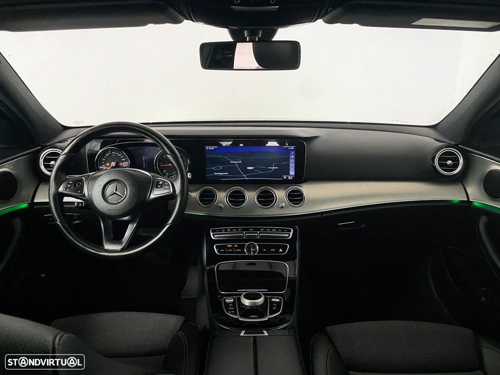 Mercedes-Benz E 220 d Avantgarde - 12
