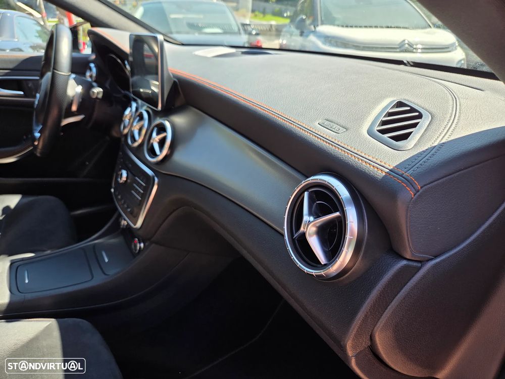 Mercedes-Benz CLA 220 (CDI) d 7G-DCT Orange Art Edition - 44