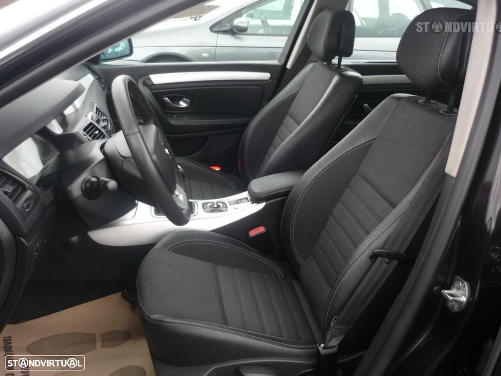 Renault Laguna 2.0 dCi Dynamique - 8