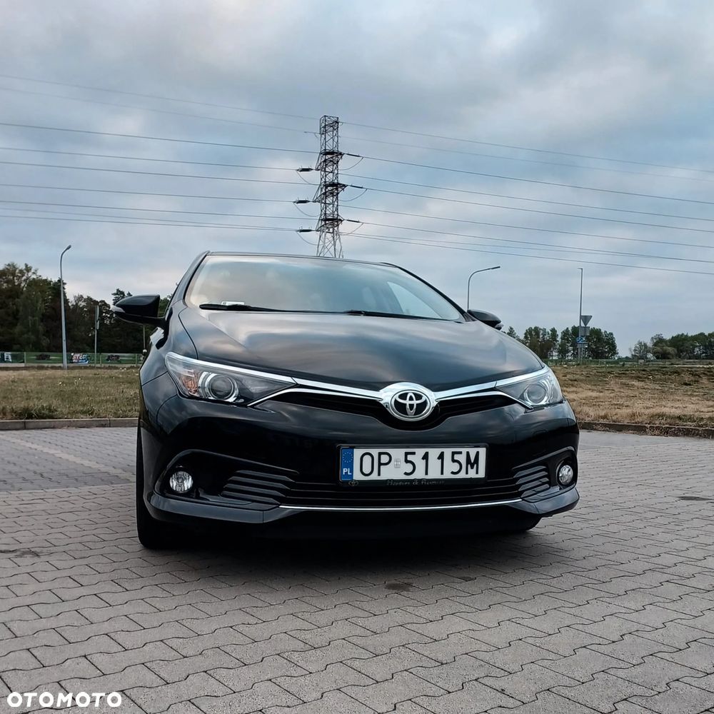 Toyota Auris 1.33 VVT-i Premium Comfort - 1