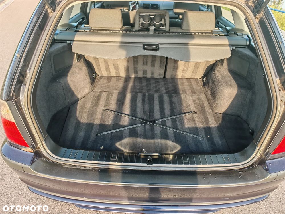 BMW Seria 3 320d - 12