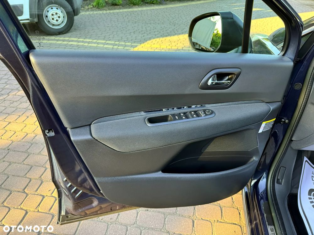 Peugeot 3008 155 THP Active - 36