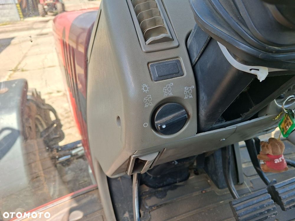 Case Mx 270 Magnum 4X4 - 29