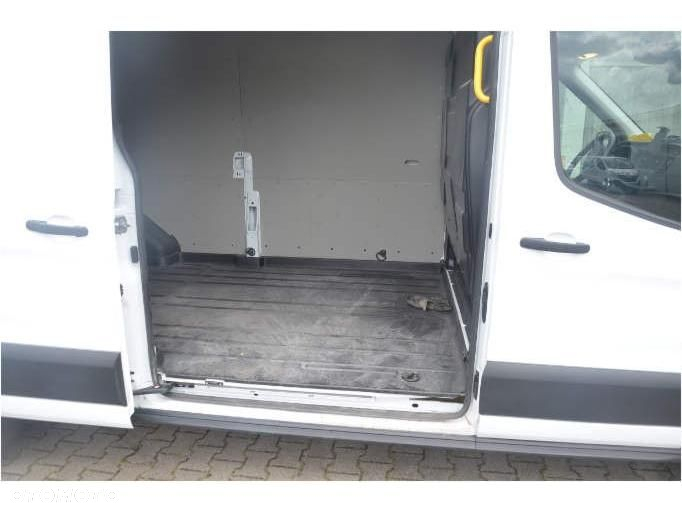 Ford Transit - 28