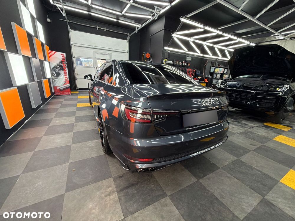 Audi A4 Limousine - 3