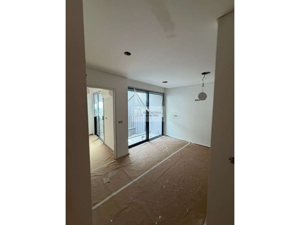 Apartamento T1 Novo - Bairro do Alboi - Aveiro - Grande imagem: 4/6