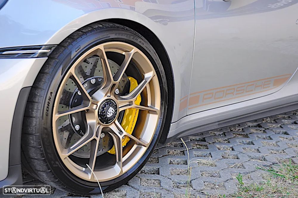Porsche 911 (992) GT3 Touring Package - 12