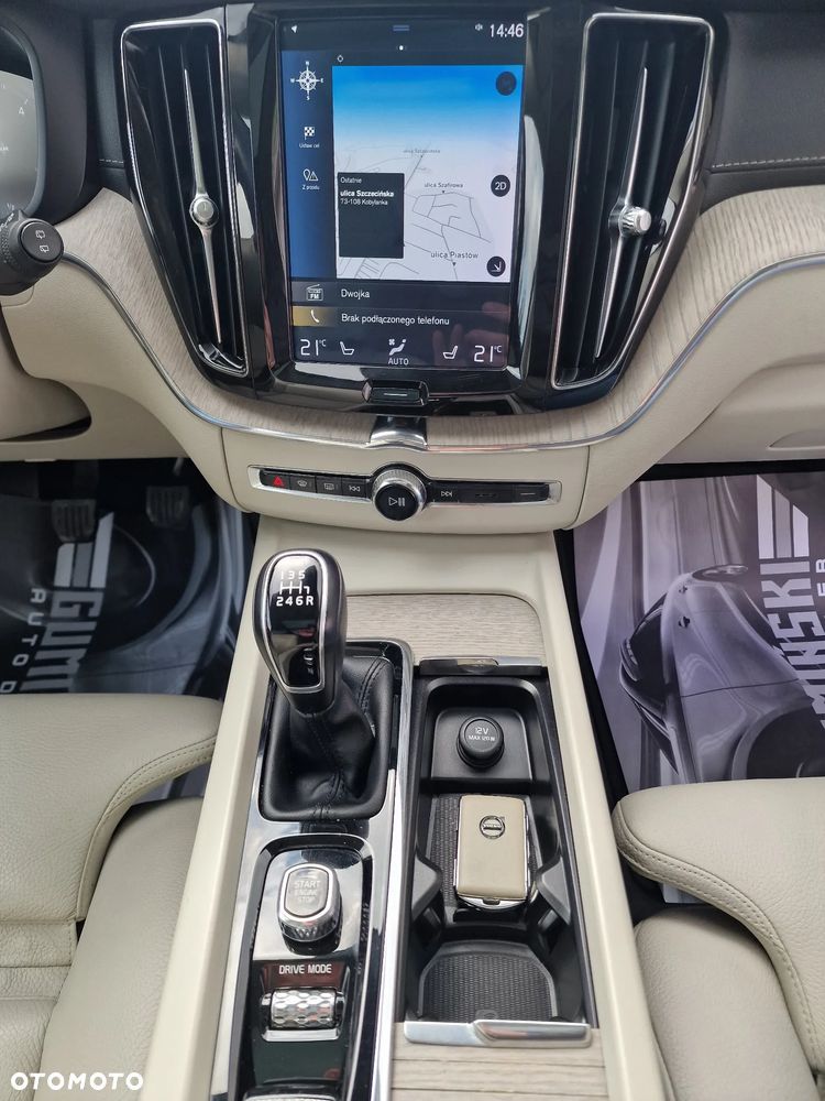 Volvo XC 60 D4 Inscription - 27