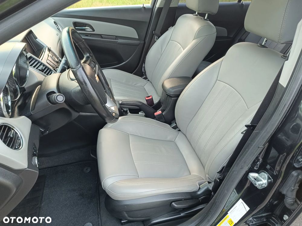 Chevrolet Cruze - 17