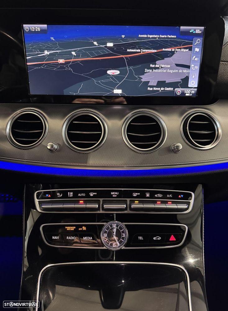 Mercedes-Benz E 300 de AMG Line - 28