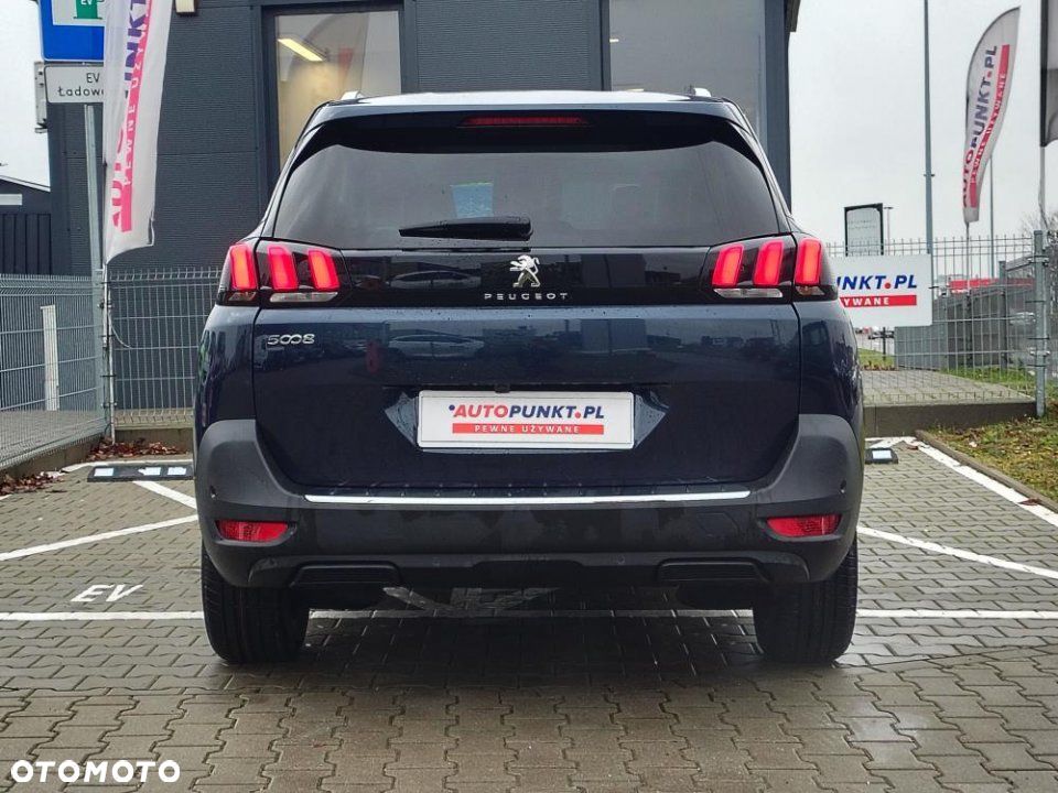 Peugeot 5008 - 5