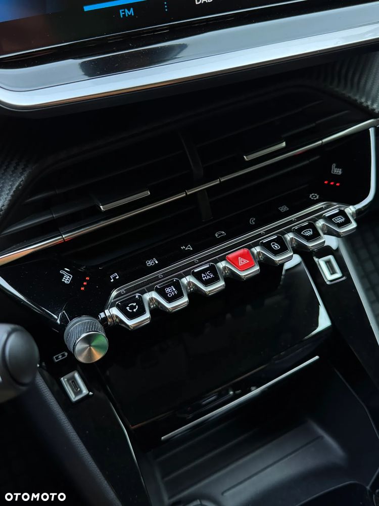 Peugeot 208 PureTech 100 EAT8 Allure Pack - 21