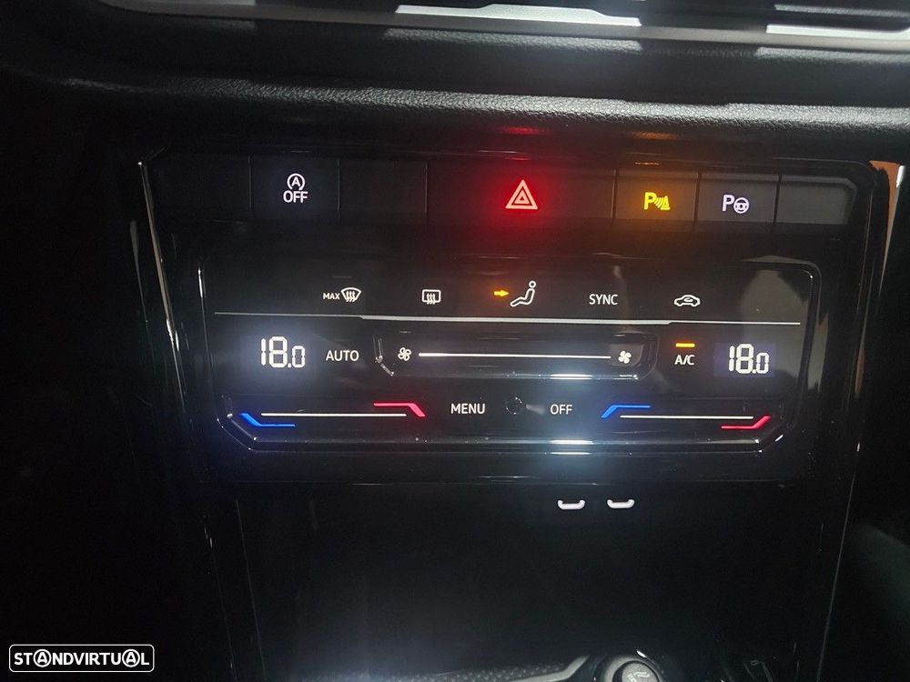 VW T-Roc 2.0 TDI R-Line DSG - 31