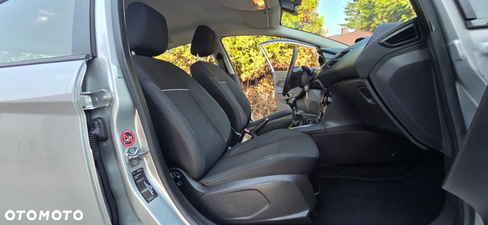 Ford Fiesta 1.25 Platinium X - 37