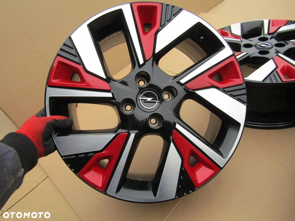 4x Felgi Aluminiowe 18 Opel Mokka II B Corsa F Peugeot 2008 II 2008 5008 Citroen DS3 DS4 C4 Cactus C3 II III 7 j 4x108 ET35 - 21