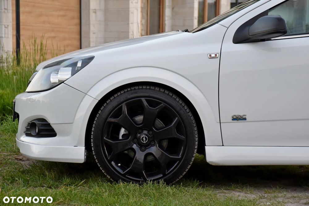 Opel Astra 1.8 Black&White - 13