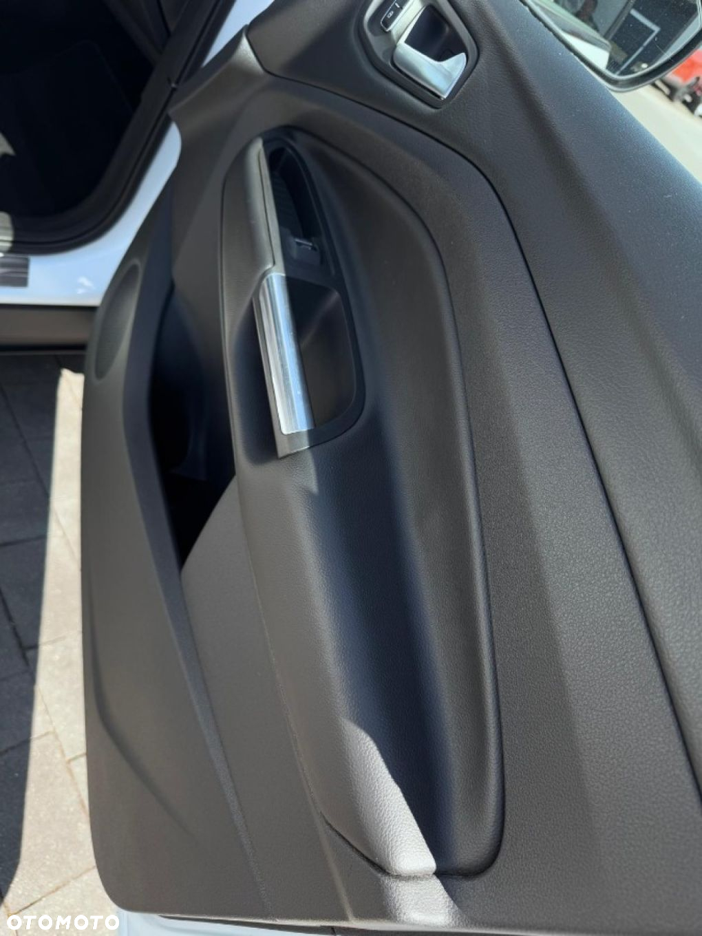 Ford Kuga - 32