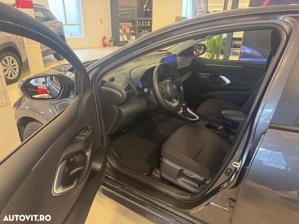 Toyota Yaris 1.5 VVT-i HSD Eco - 12