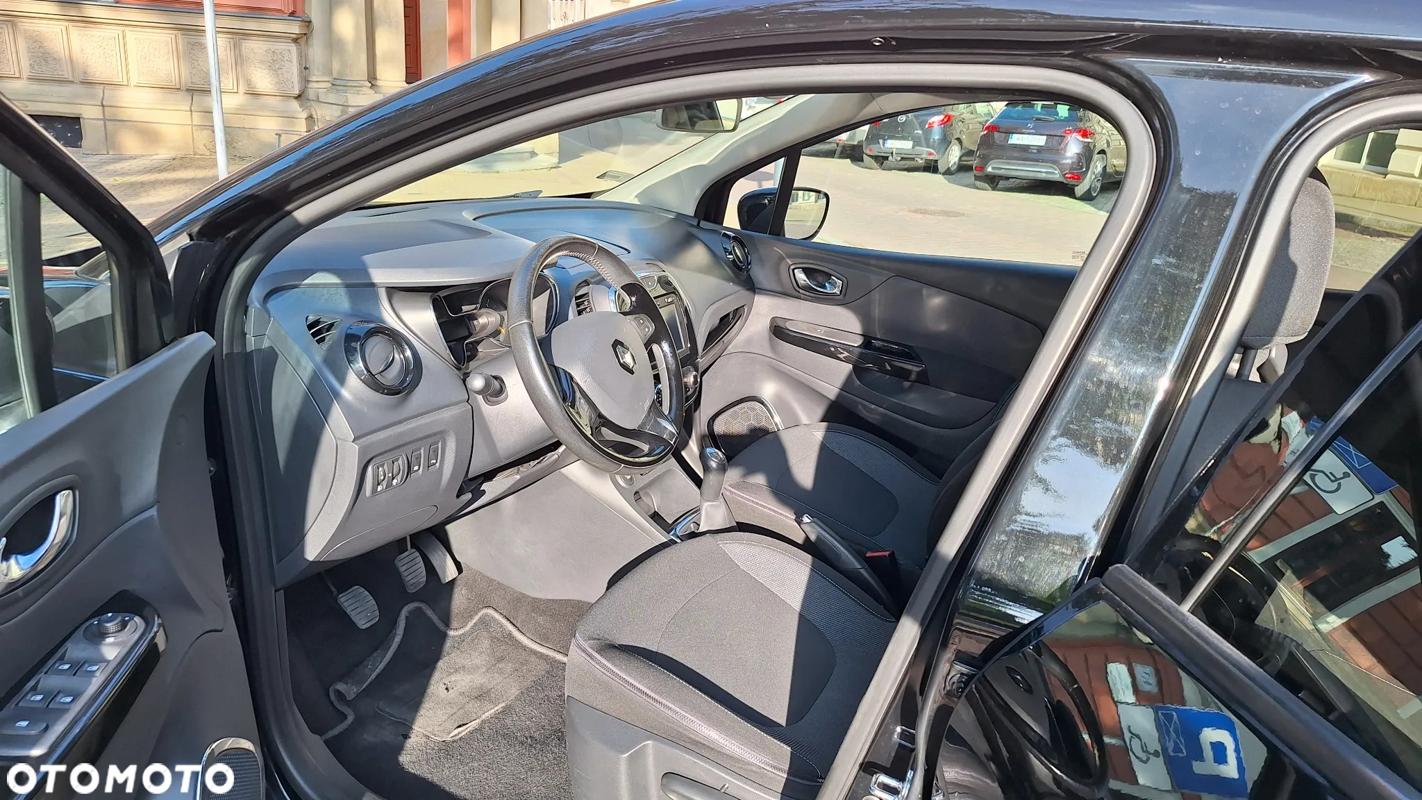 Renault Captur - 13