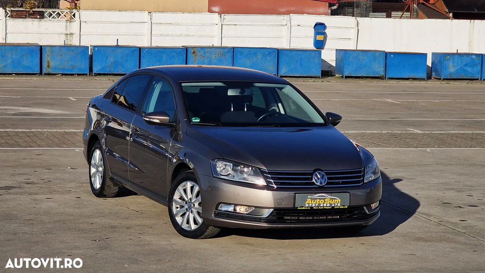Volkswagen Passat 1.6 TDI DPF BlueMotion Technology Comfortline - 25