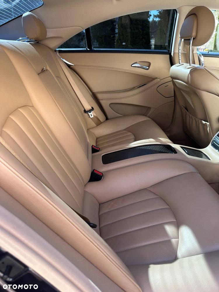 Mercedes-Benz CLS - 15