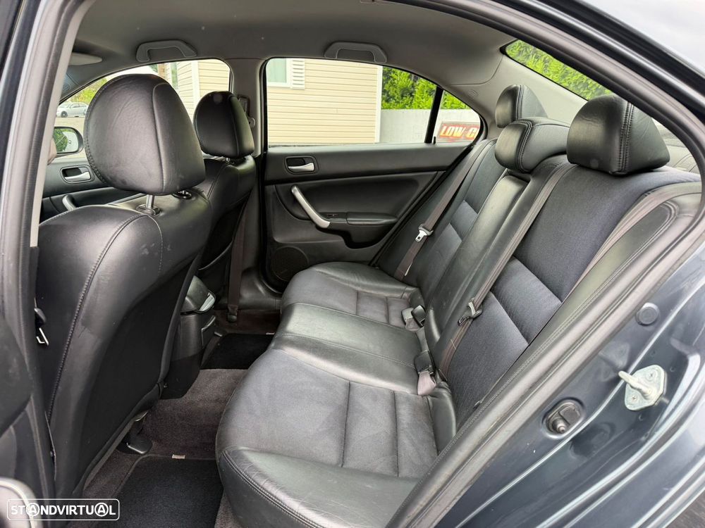 Honda Accord 2.0 Sport - 9