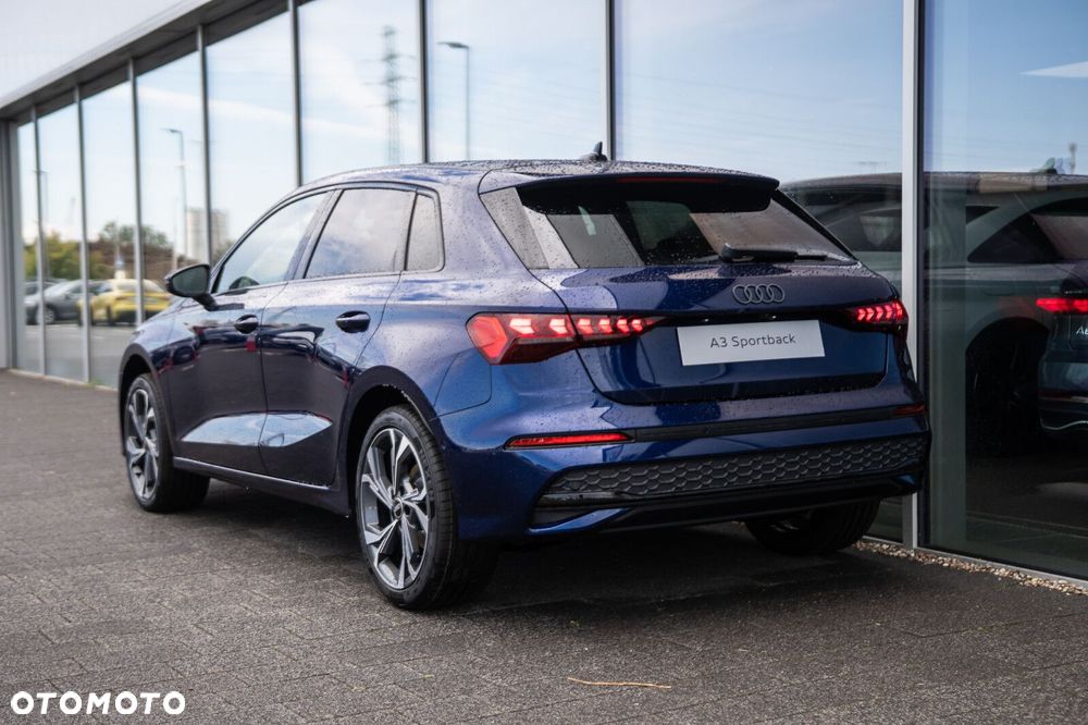 Audi A3 Sportback - 4