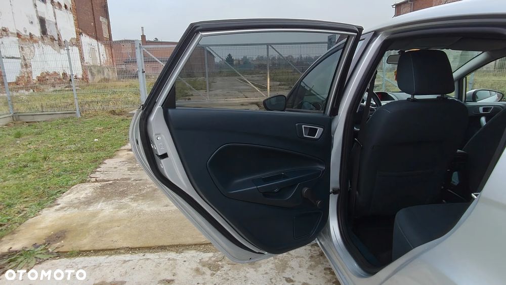 Ford Fiesta 1.6 TDCi Individual - 28