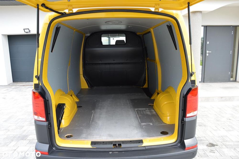 Volkswagen Transporter - 27