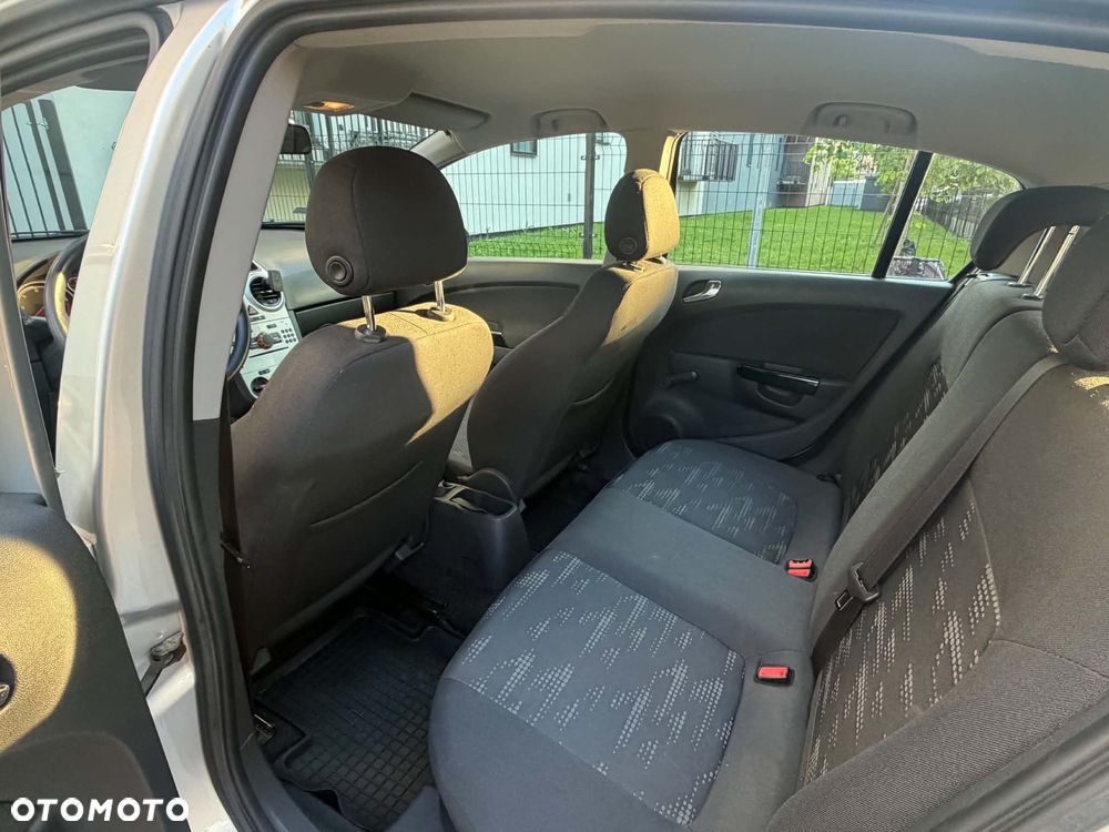 Opel Corsa 1.3 CDTI Essentia - 12