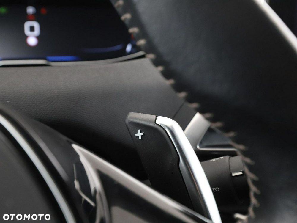 Peugeot 5008 1.2 PureTech Active S&S EAT6 - 32