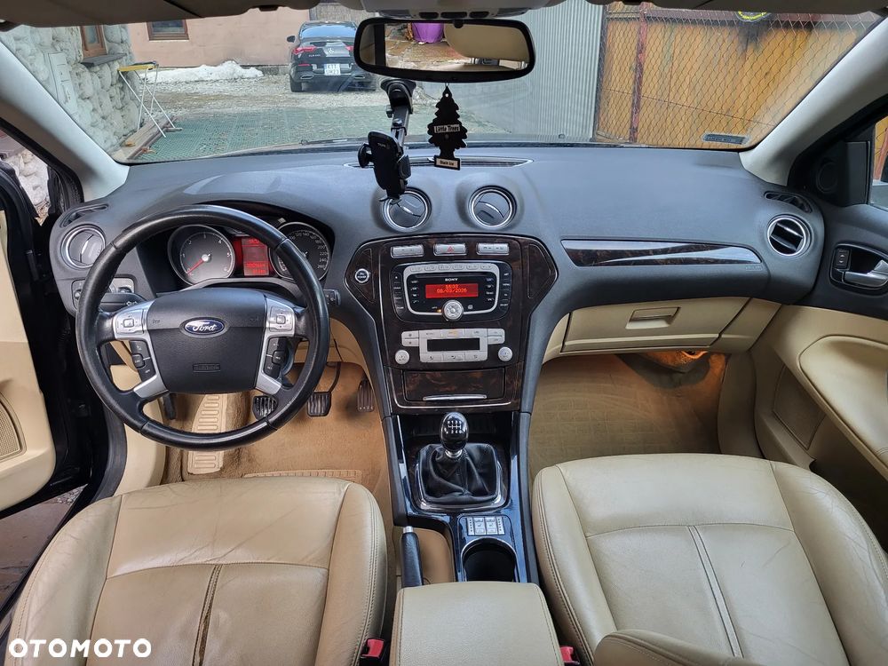 Ford Mondeo 2.0 TDCi Black Magic - 17