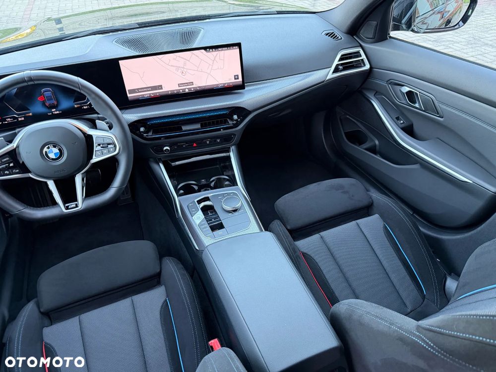 BMW Seria 3 330i xDrive M Sport - 25